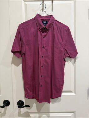 Cutter & Buck Short-Sleeve Button-Down Shirt in Plum